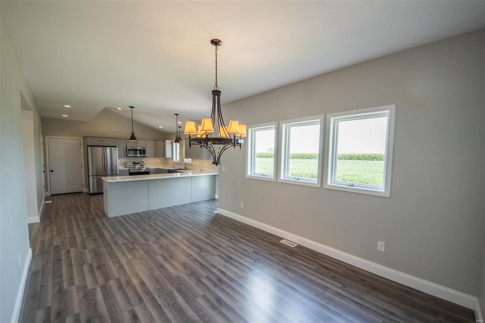 32526 Delhi Road Brighton, IL 62012 - Photo 14 of 47