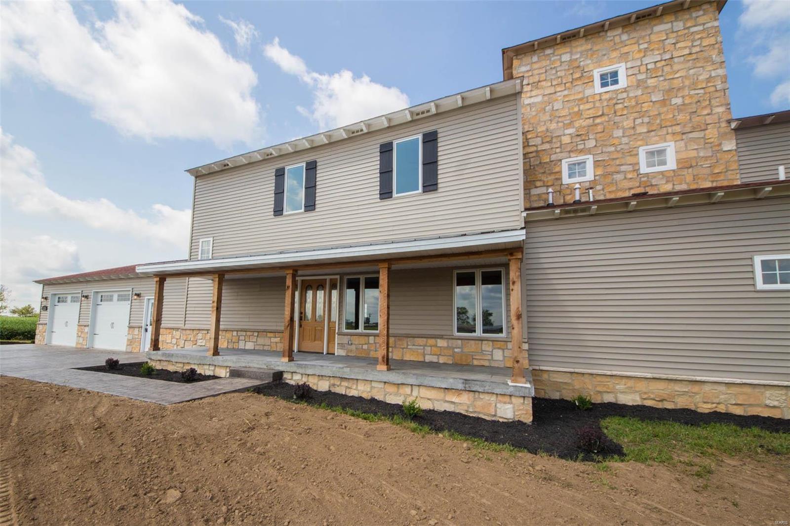 32526 Delhi Road Brighton, IL 62012 - Photo 5 of 47