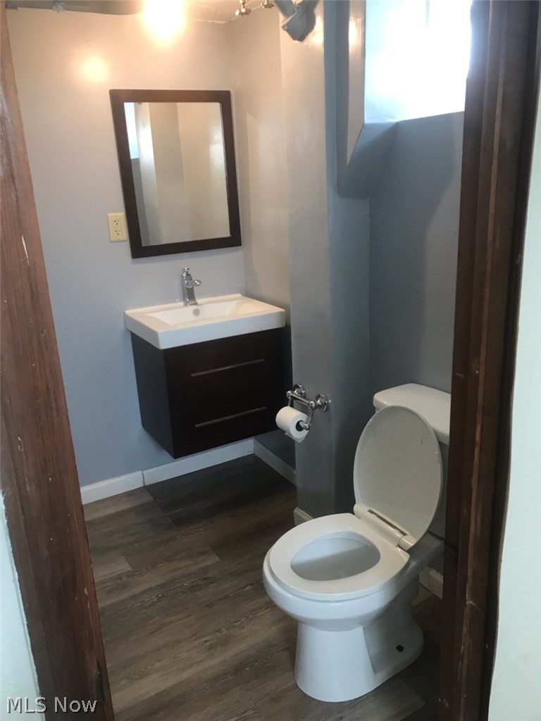 22680 Emery Road Cleveland, OH 44128 - Photo 20 of 23