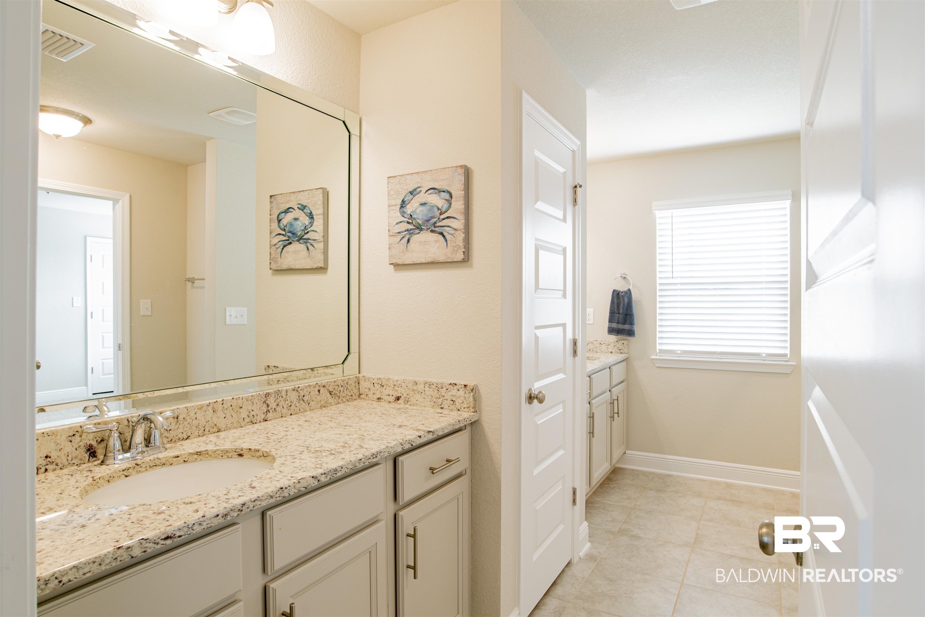 23921 Cottage Loop Orange Beach, AL 36561 - Photo 15 of 26 Jack-N-Jill Bath
