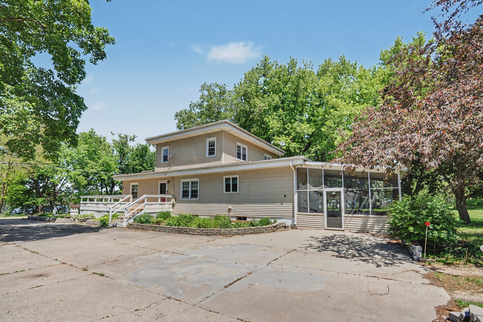 15660 Ebson Road Fulton, IL 61252 - Photo 2 of 27