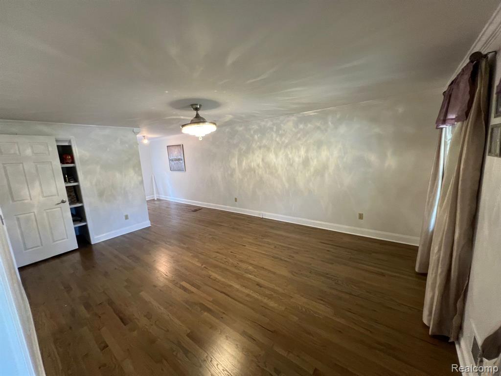 4387 Patrick Road West Bloomfield, MI 48322 - Photo 51 of 76