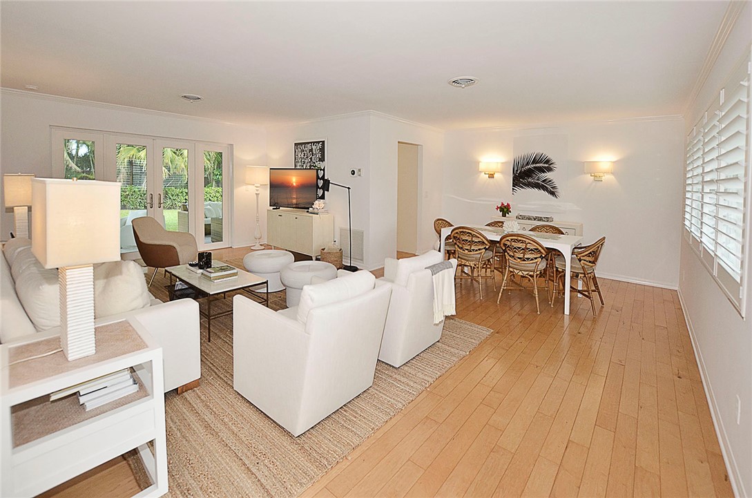 727 Fiddlewood Road Vero Beach, FL 32963 - Photo 5 of 36 Gallery Image 5