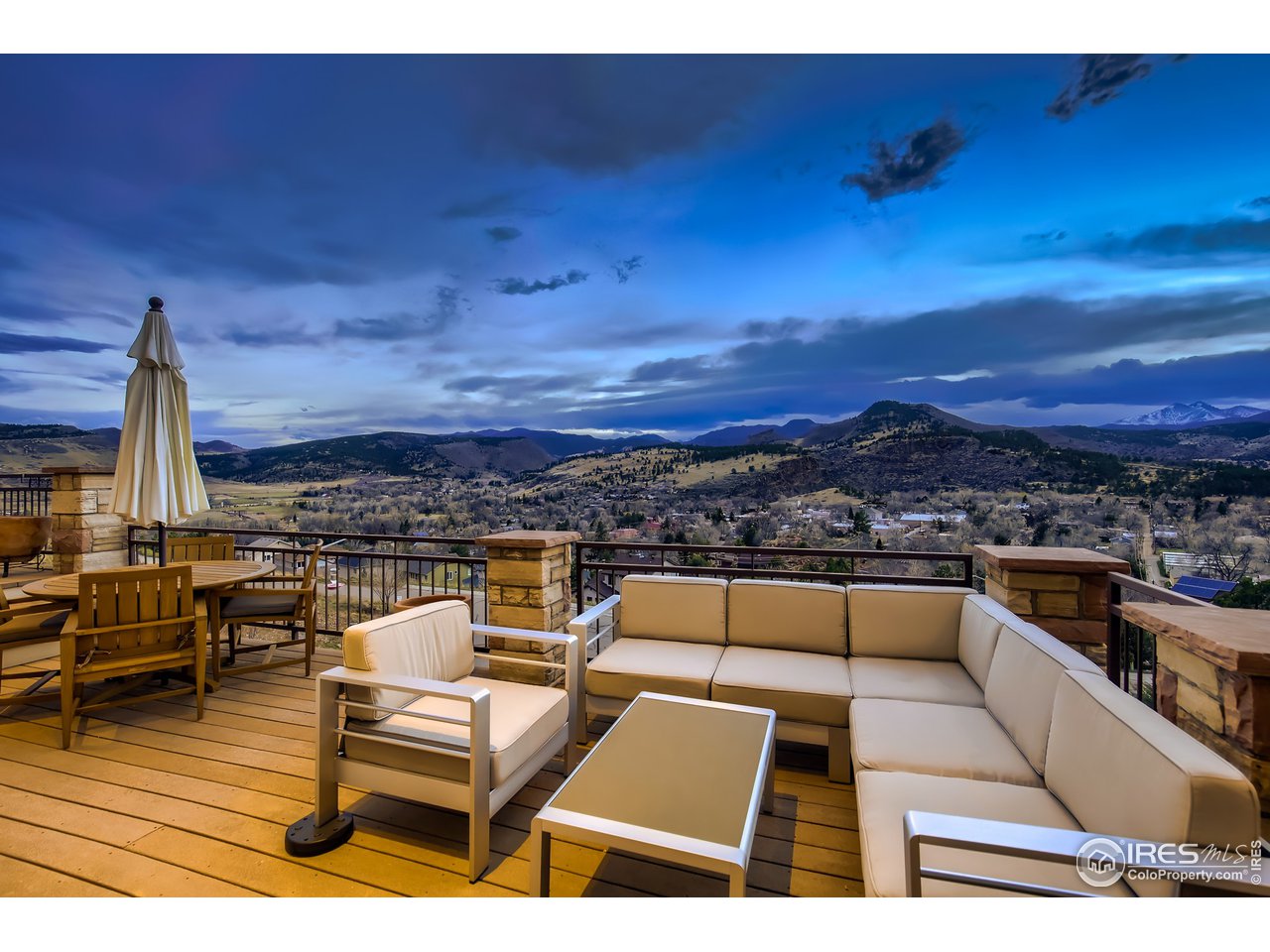 814 Mountain View Drive Lyons, CO 80540 - Photo 31 of 36 a view of a terrace with furniture