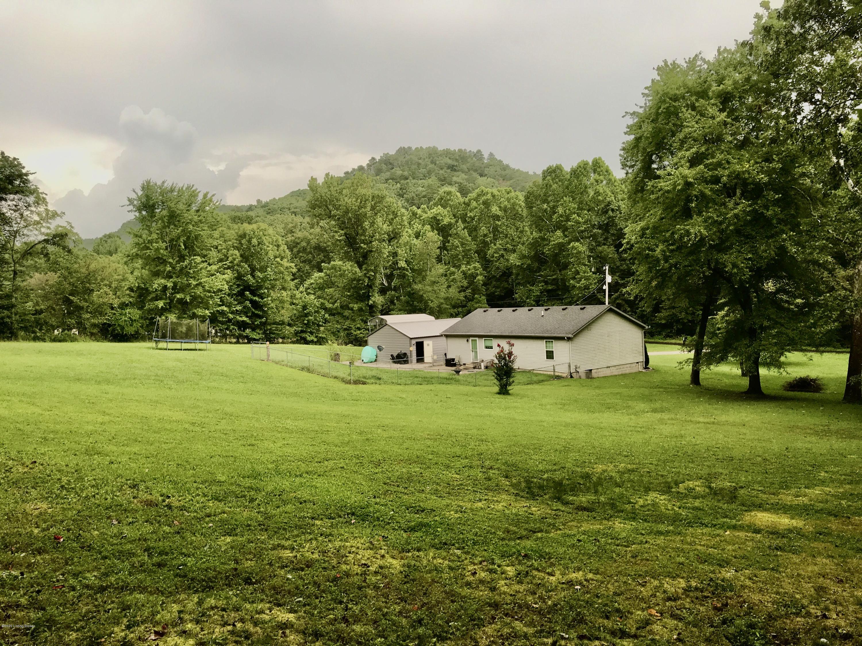 445 John Lee Road Lebanon Junction, KY 40150 - Photo 2 of 31 4AED3FFC-B42A-4D44-931F-19D79A8D9910