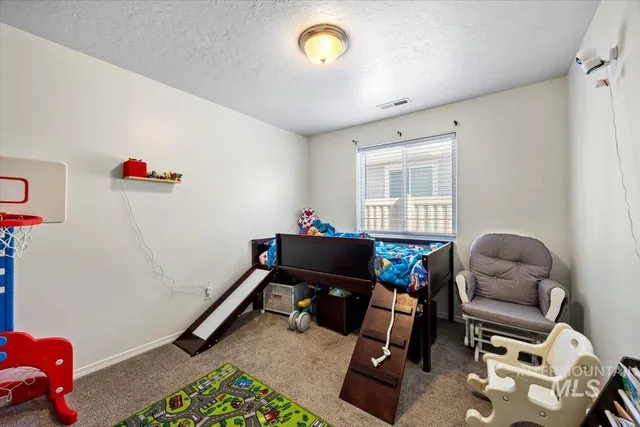 $369,900 | 317 Cliff Swallow Avenue, Caldwell, ID 83605