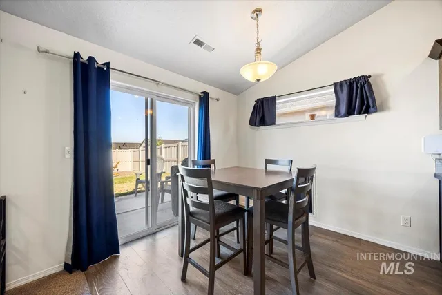 $369,900 | 317 Cliff Swallow Avenue, Caldwell, ID 83605