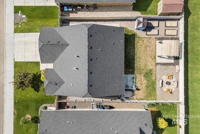 $369,900 | 317 Cliff Swallow Avenue, Caldwell, ID 83605