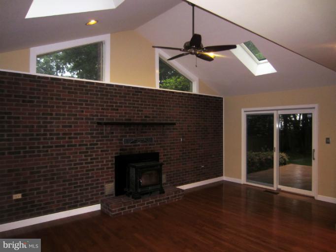 2403 Rosedown Drive Reston, VA 20191 - Photo 3 of 24 Family Room