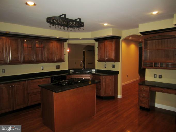 2403 Rosedown Drive Reston, VA 20191 - Photo 21 of 24 Kitchen