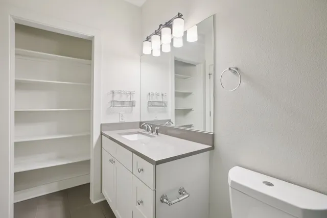 $3,050 | 908 Nueces Street, Unit 28, Austin, TX 78701