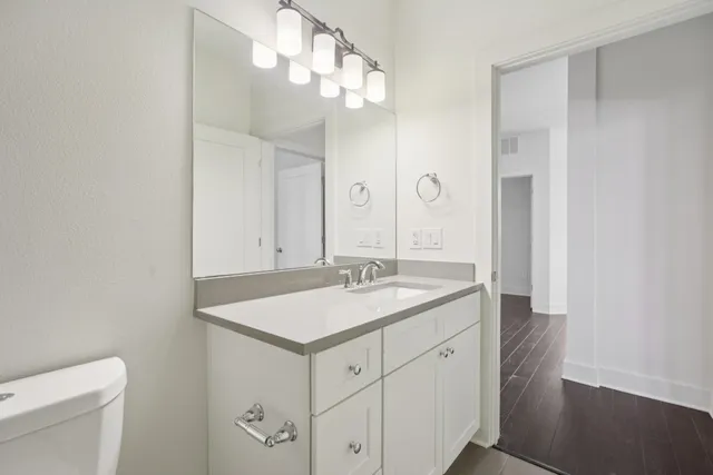 $3,050 | 908 Nueces Street, Unit 28, Austin, TX 78701