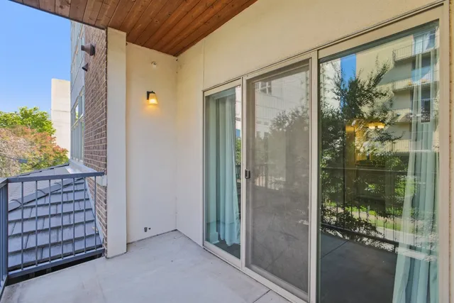 $3,050 | 908 Nueces Street, Unit 28, Austin, TX 78701