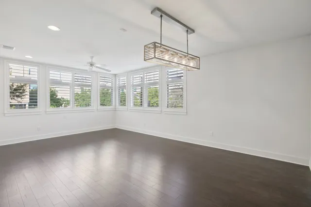 $3,050 | 908 Nueces Street, Unit 28, Austin, TX 78701