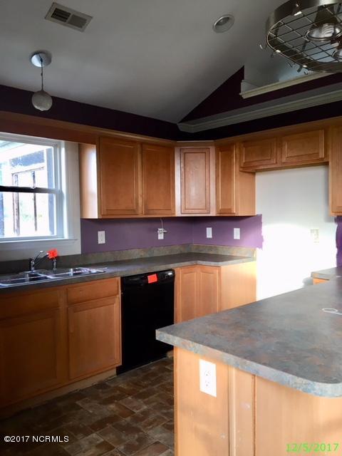 102 Conner Grant Road New Bern, NC 28562 - Photo 5 of 15 IMG29349