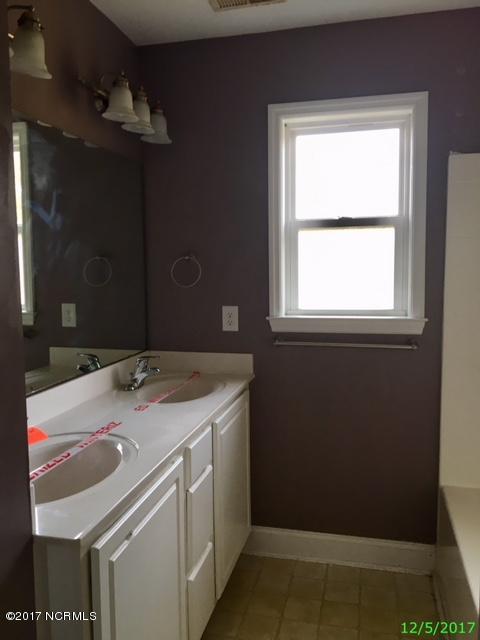 102 Conner Grant Road New Bern, NC 28562 - Photo 10 of 15 IMG29369