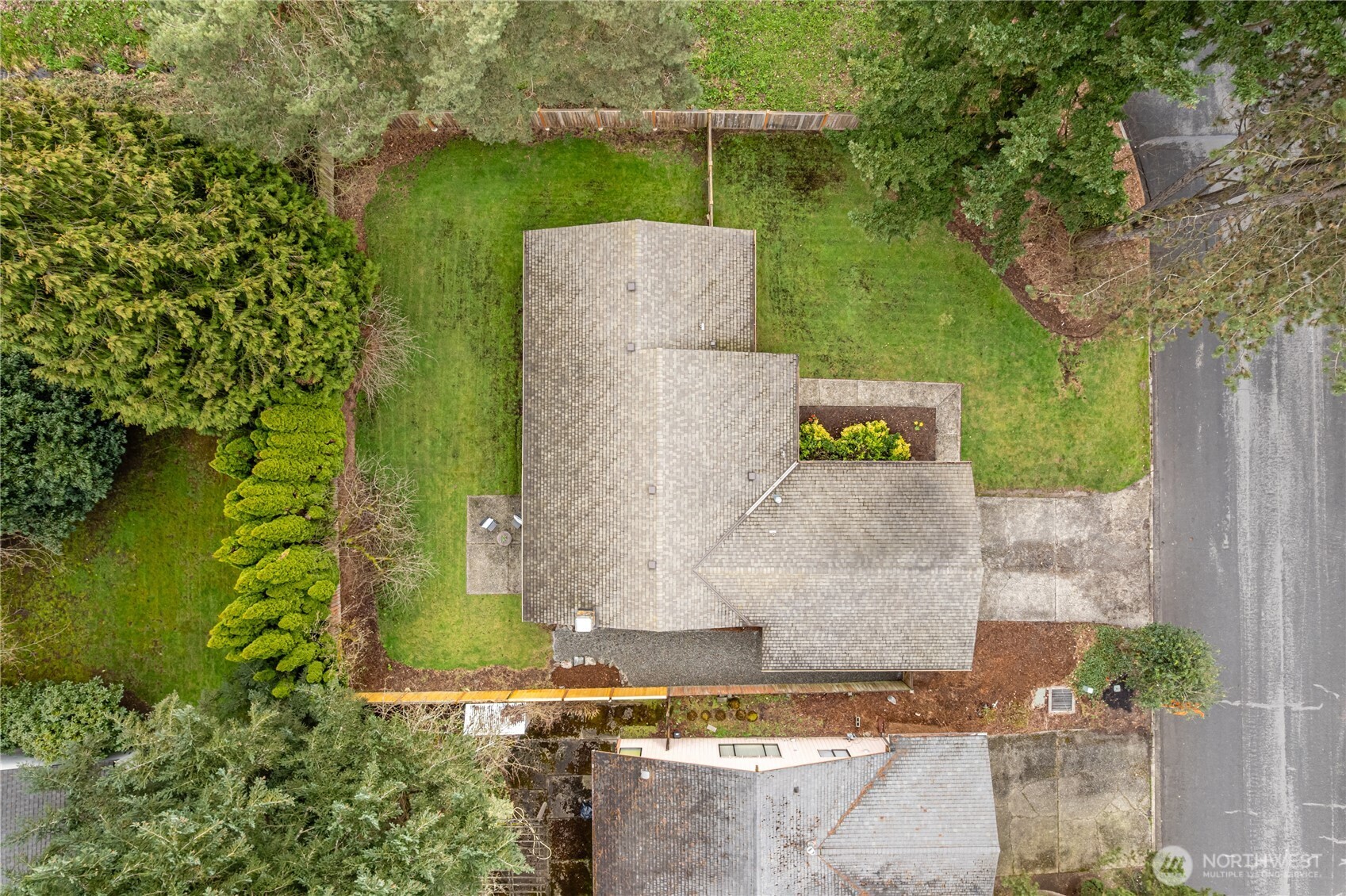 11012 Northeast 149th Street Bothell, WA 98011 - Photo 4 of 25 Gallery Image 4