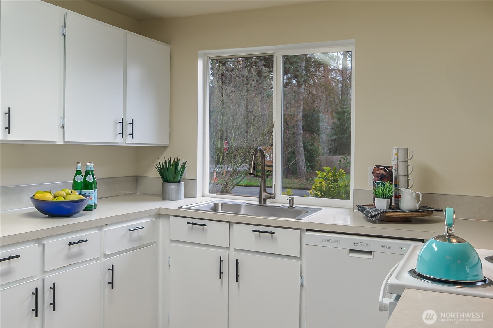 11012 Northeast 149th Street Bothell, WA 98011 - Photo 7 of 25 Gallery Image 7
