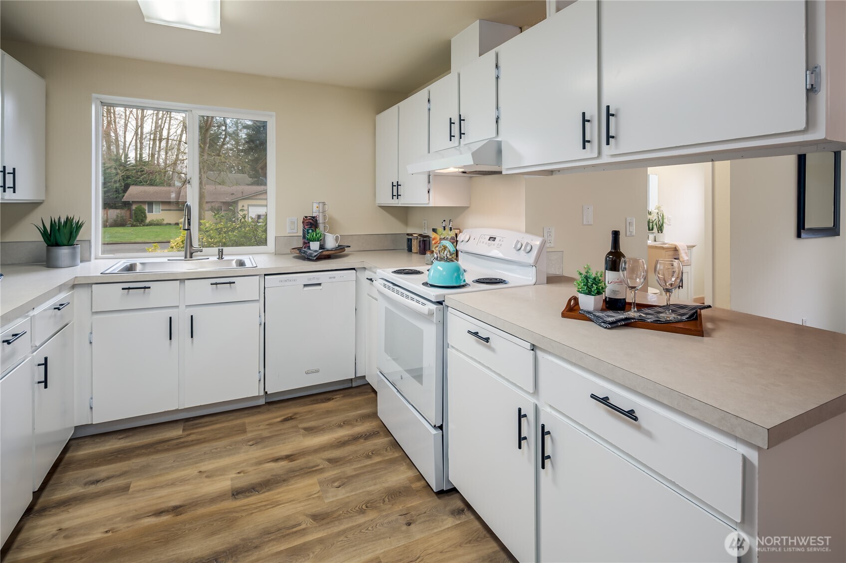 11012 Northeast 149th Street Bothell, WA 98011 - Photo 9 of 25 Gallery Image 9