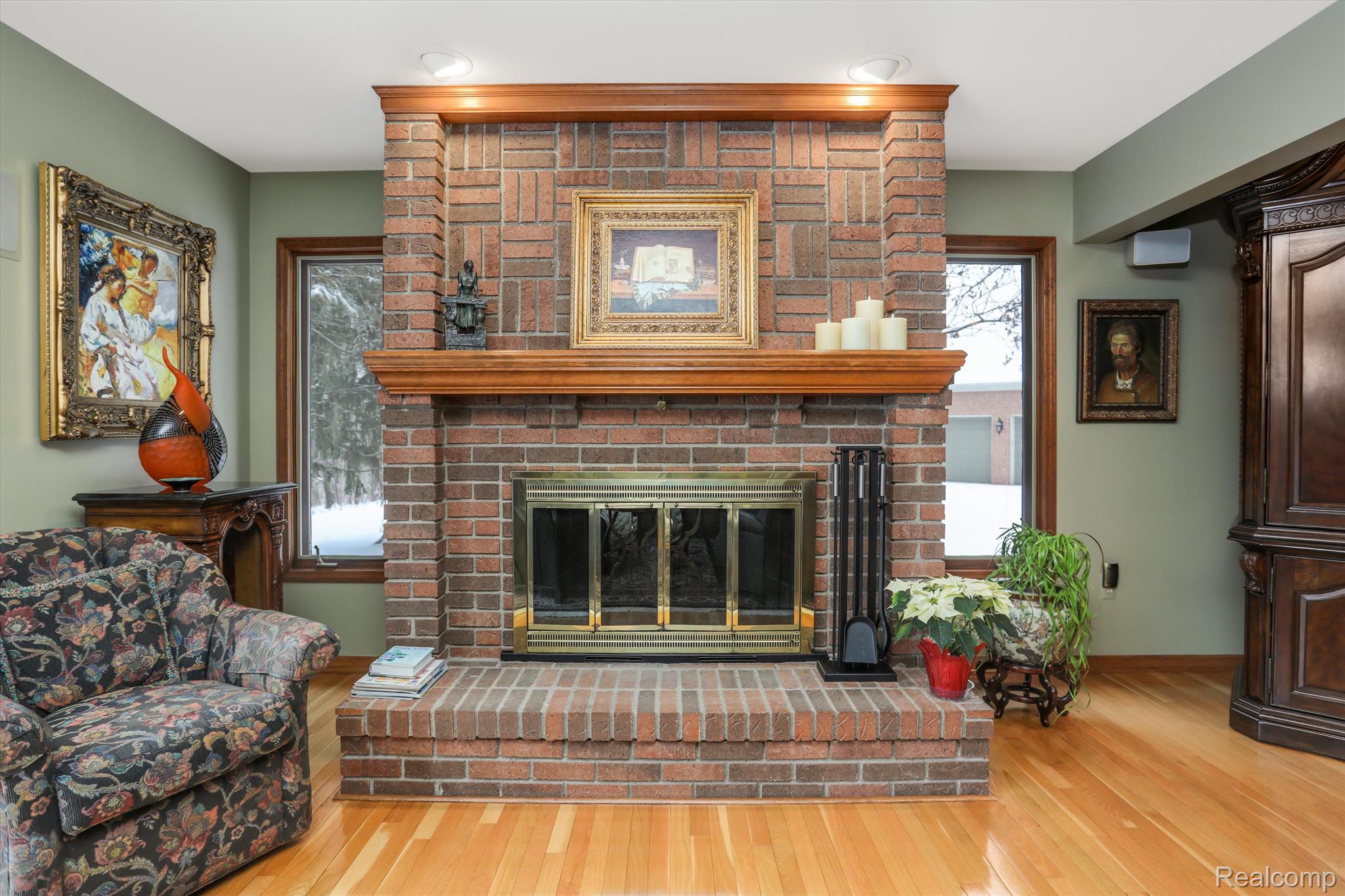 4545 Valley View Rochester, MI 48306 - Photo 27 of 57 Gallery Image 27