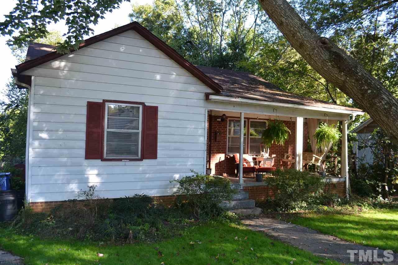1604 Carson Street Raleigh, NC 27608 - Photo 2 of 28 a front view of a house with garden