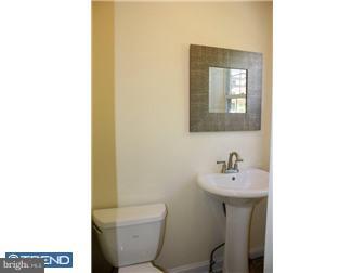 113 Ripka Street Philadelphia, PA 19127 - Photo 11 of 14 Bathroom