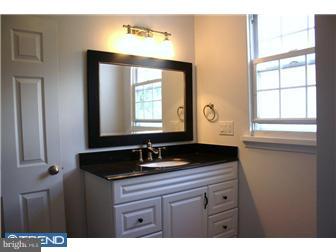 113 Ripka Street Philadelphia, PA 19127 - Photo 8 of 14 Bathroom