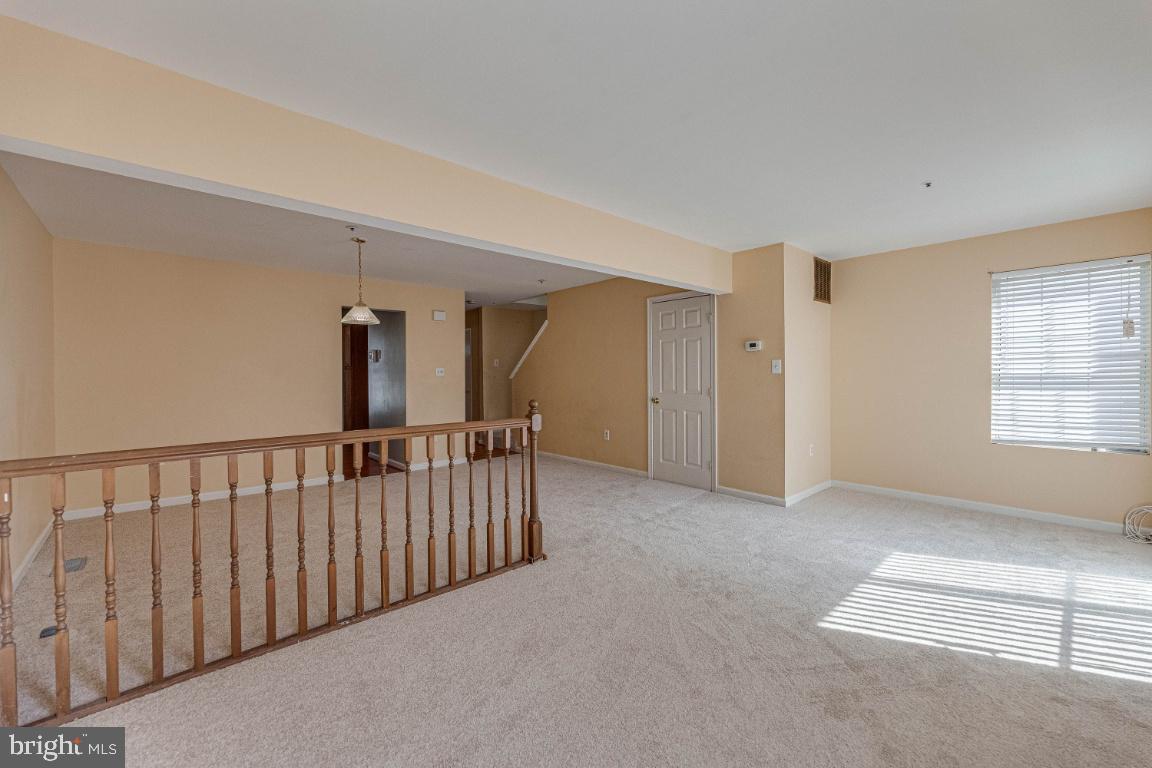 6615 Ronald Road Capitol Heights, MD 20743 - Photo 9 of 37 Living toom
