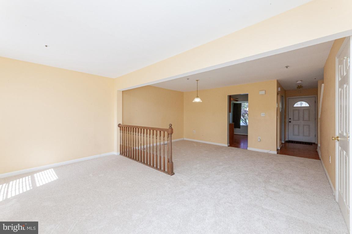 6615 Ronald Road Capitol Heights, MD 20743 - Photo 10 of 37 living room/Dining roomLiving room