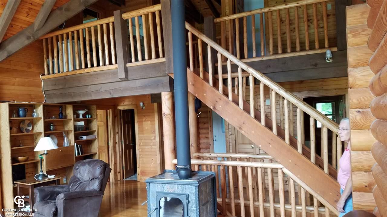 9475 Brandon Road Avoca, MI 48006 - Photo 11 of 44 This is another view of the stairway.