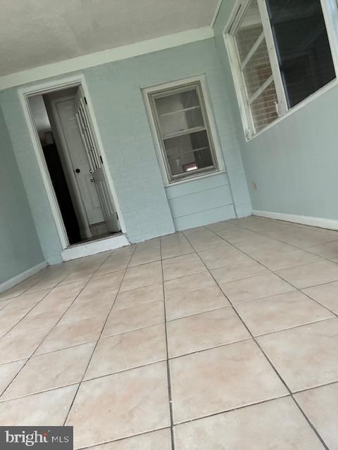 26820 Ridge Road Damascus, MD 20872 - Photo 15 of 25 a view of a livingroom with an oven and door