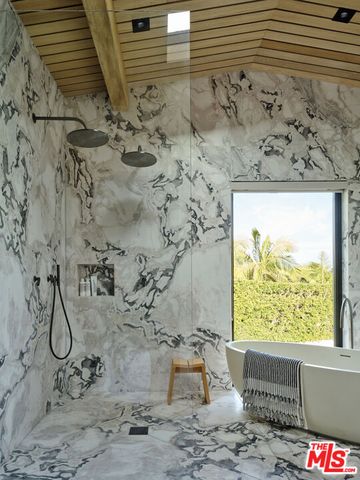 $8,995,000 | 6738 Wildlife Road, Malibu, CA 90265