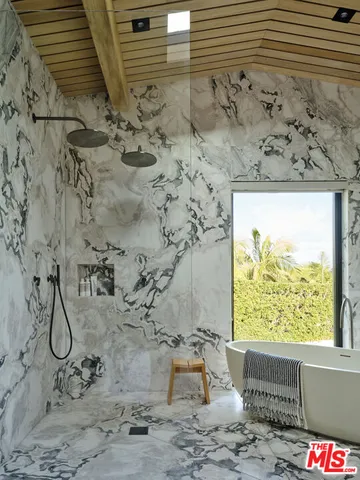 $8,995,000 | 6738 Wildlife Road, Malibu, CA 90265