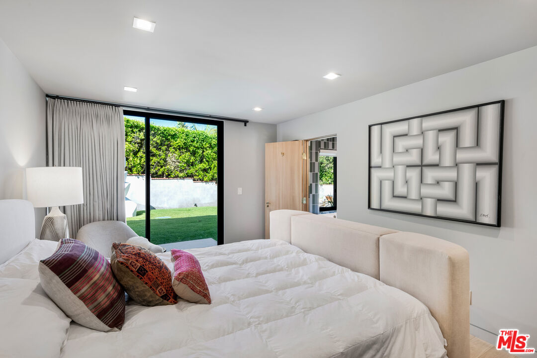 6738 Wildlife Road Malibu, CA 90265 - Photo 27 of 38