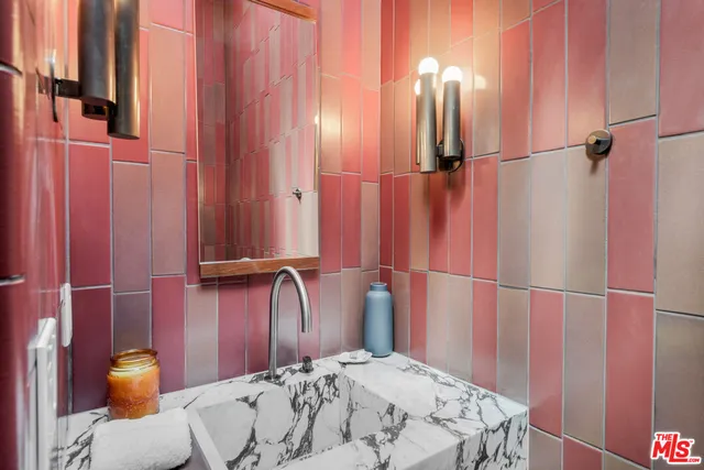 $8,995,000 | 6738 Wildlife Road, Malibu, CA 90265