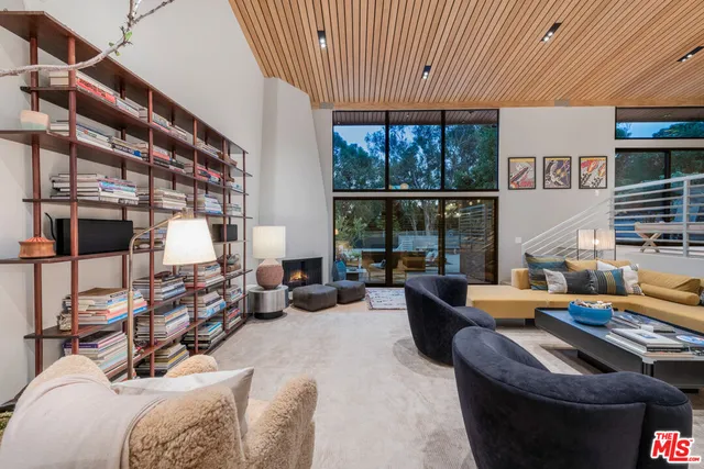 $8,995,000 | 6738 Wildlife Road, Malibu, CA 90265
