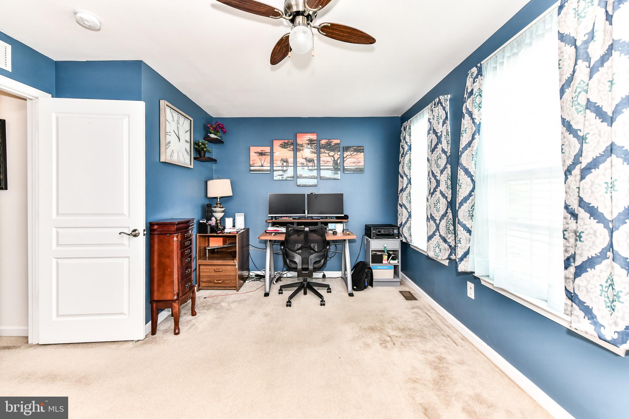8369 Scotland Loop Manassas, VA 20109 - Photo 14 of 28 Tons of natural light!
