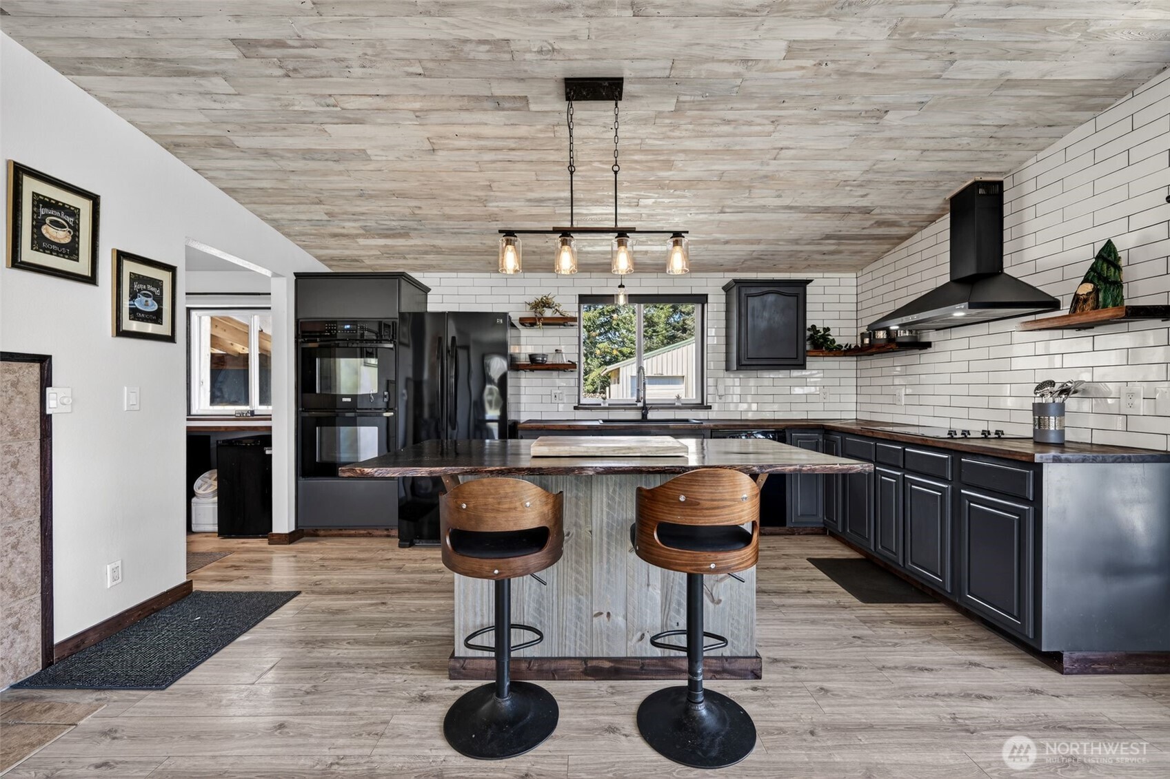 1000 Airport Road Cle Elum, WA 98922 - Photo 4 of 32