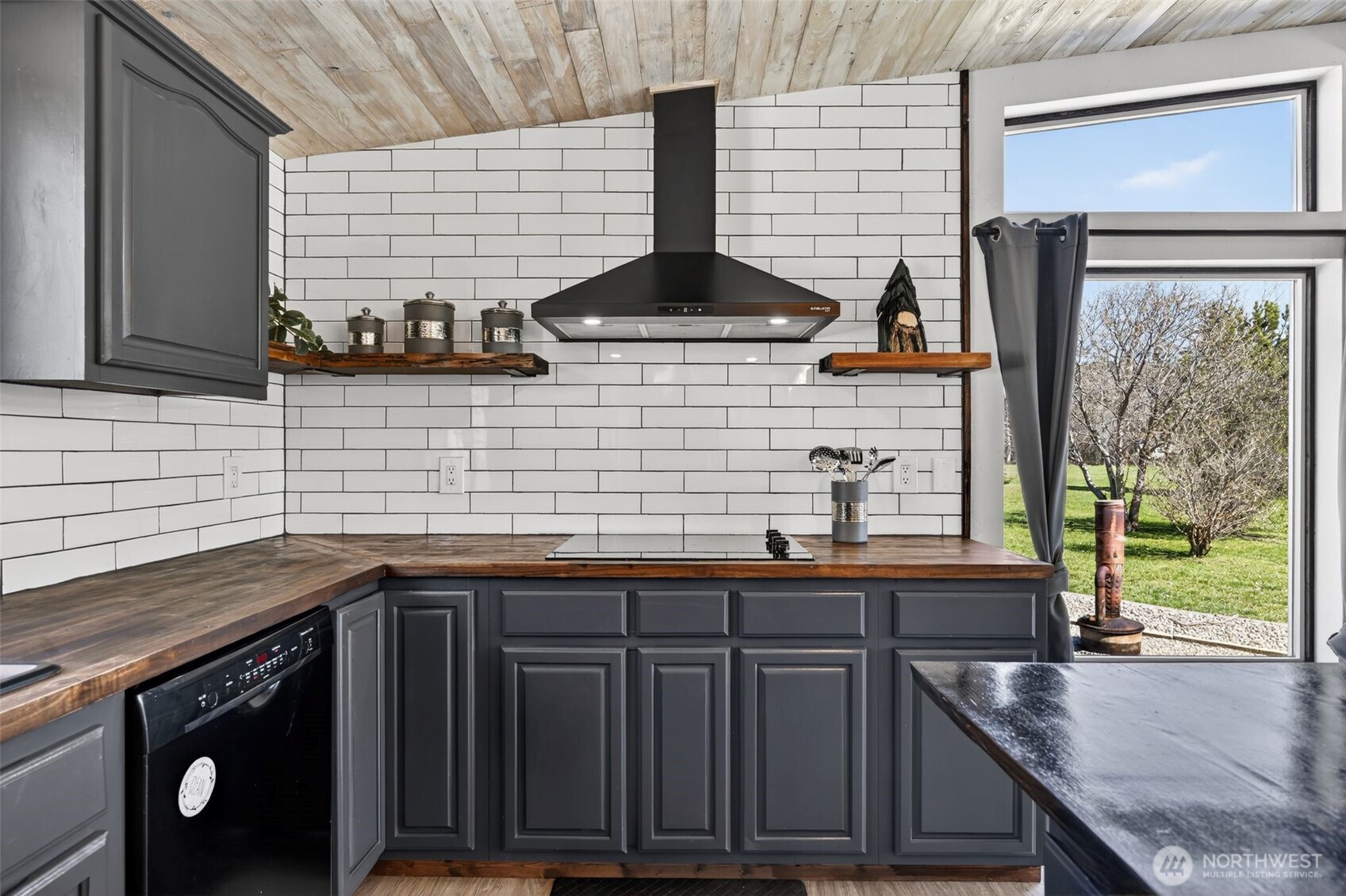 1000 Airport Road Cle Elum, WA 98922 - Photo 5 of 32