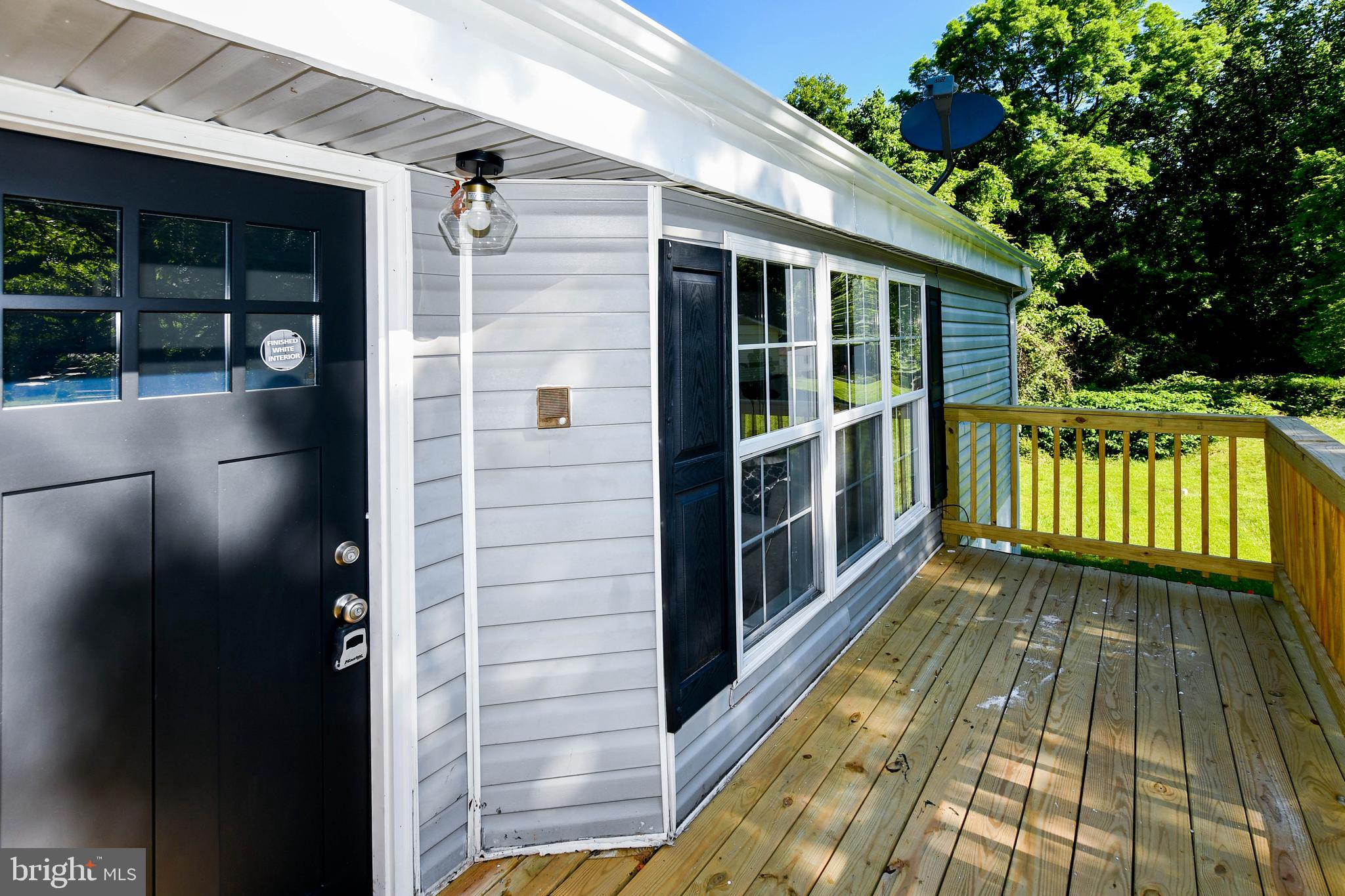 356 Forest Beach Road Annapolis, MD 21409 - Photo 4 of 49