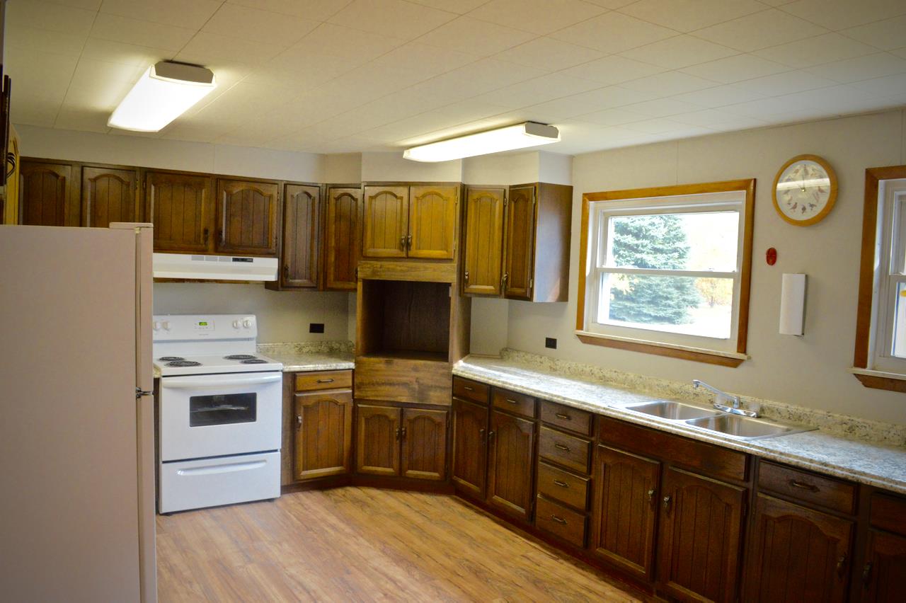 2601 Gonder Road Interlochen, MI 49643 - Photo 4 of 15 1839494-3.JPG