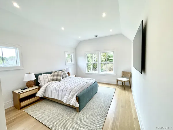 $150,000 | 59 Shinnecock Hills Road, Southampton, NY 11968