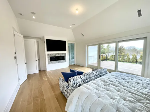 $150,000 | 59 Shinnecock Hills Road, Southampton, NY 11968