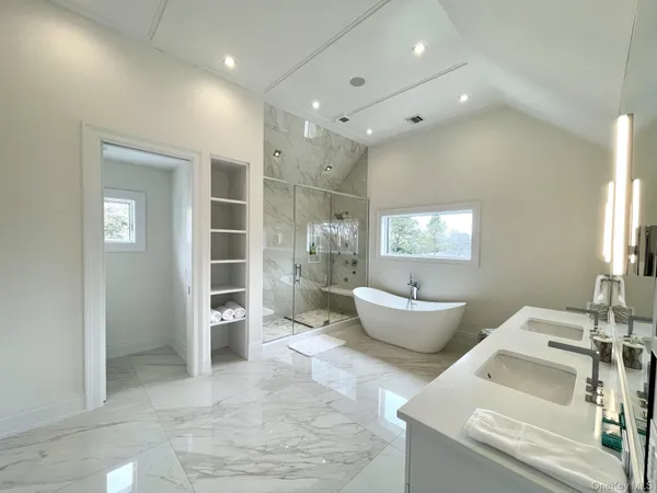 $150,000 | 59 Shinnecock Hills Road, Southampton, NY 11968