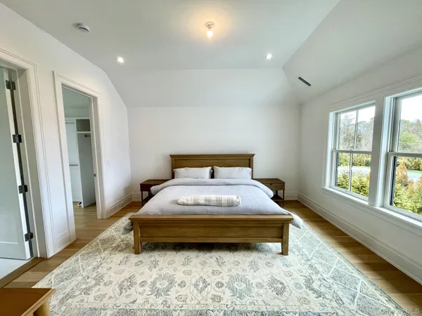 $150,000 | 59 Shinnecock Hills Road, Southampton, NY 11968