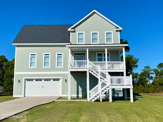 $760,000 | 128 Westbay Circle, Harkers Island, NC 28531