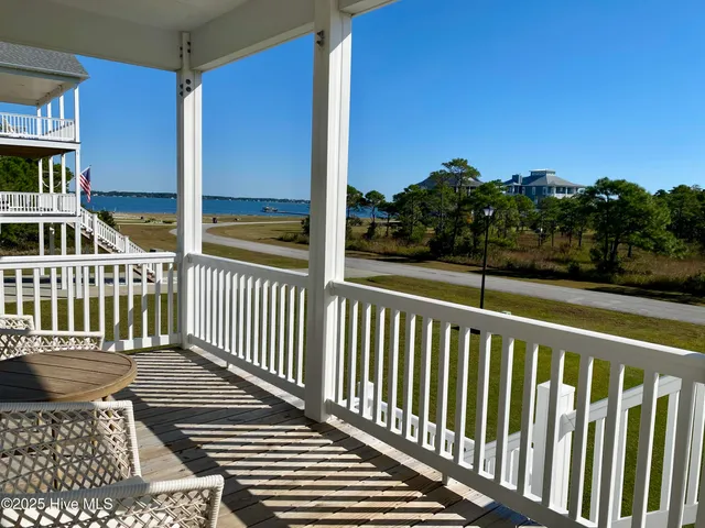 $760,000 | 128 Westbay Circle, Harkers Island, NC 28531