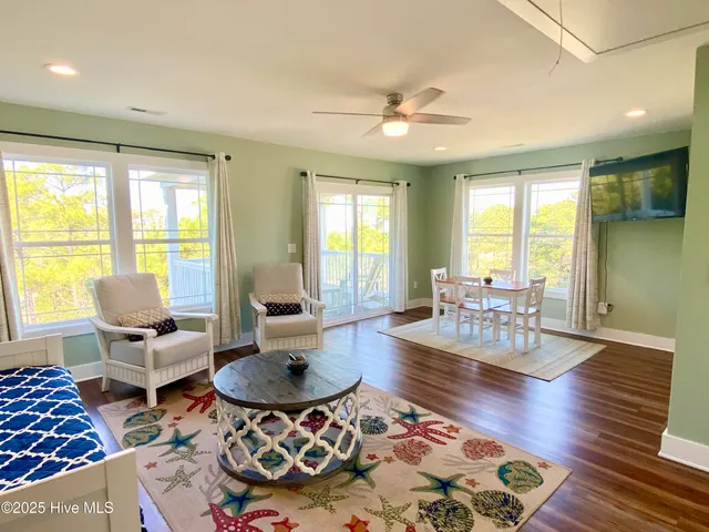 $760,000 | 128 Westbay Circle, Harkers Island, NC 28531