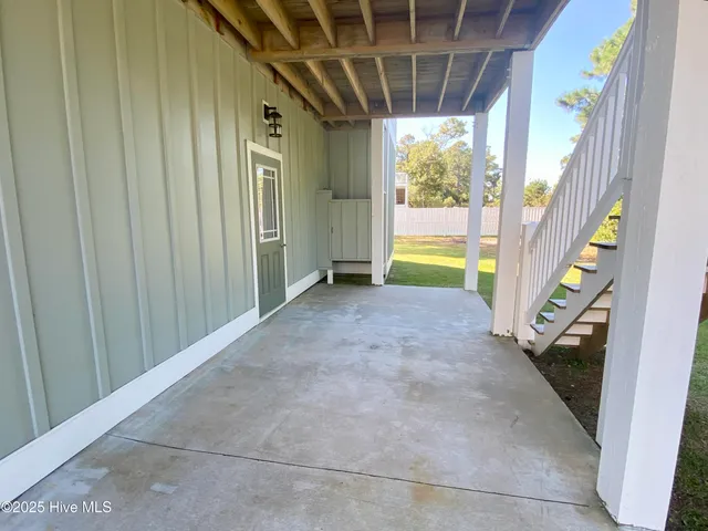 $760,000 | 128 Westbay Circle, Harkers Island, NC 28531