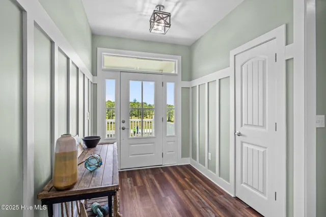 $760,000 | 128 Westbay Circle, Harkers Island, NC 28531